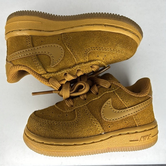 🔥🔥🔥 Nike Kids Air Force 1 (PS) "Wheat" Sneakers Size: 4c🔥🔥🔥 - Picture 6 of 7